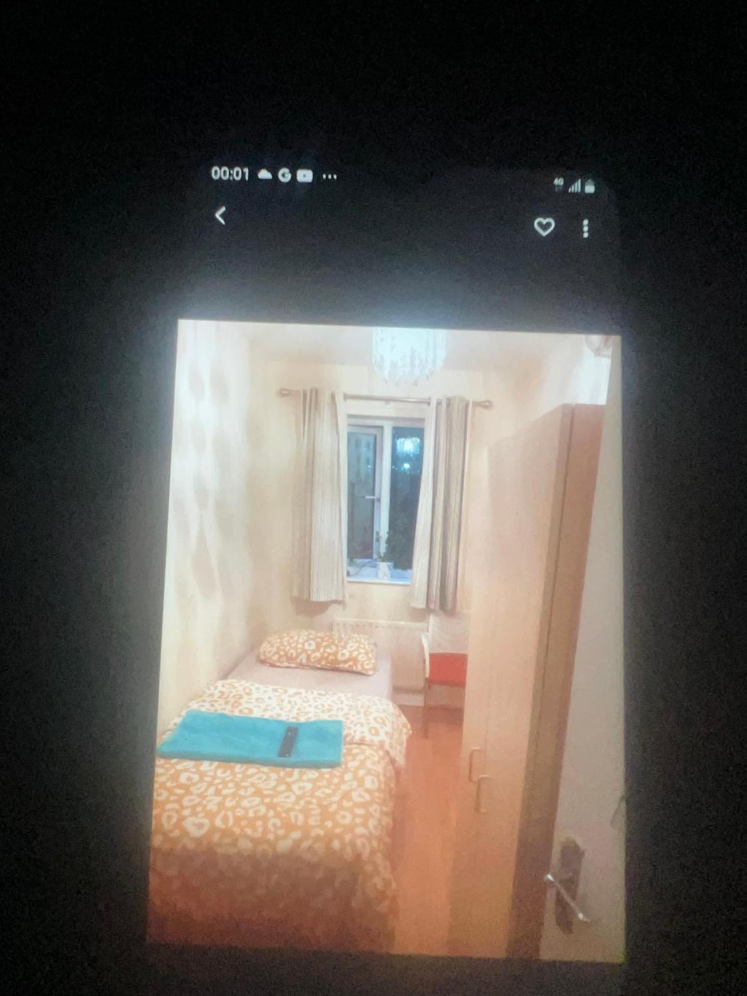 Double Alpha Apartment Лондон Екстериор снимка